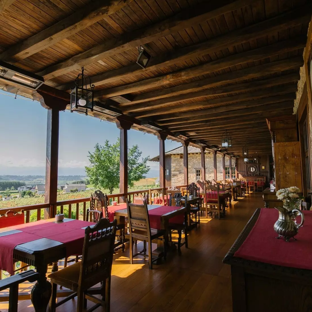 Terras in het paleis van Canedo in El Bierzo.