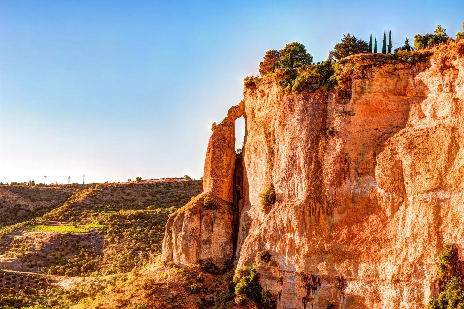 Ronda ti aspetta con i suoi paesaggi miracolosi