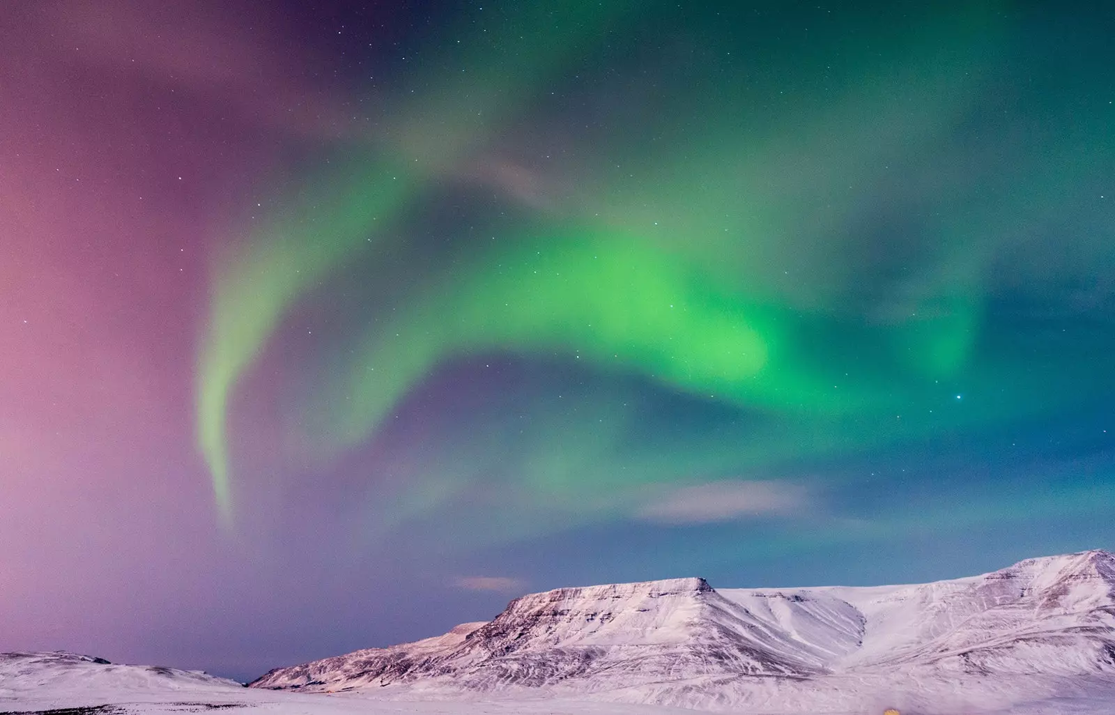 Polárna žiara na Islande