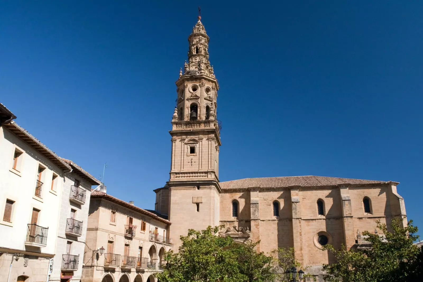 Igreja da Assunção em Briones