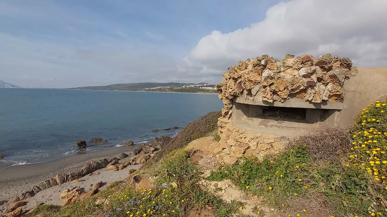 A Muralha do Estreito: quando os bunkers conquistaram Cádiz