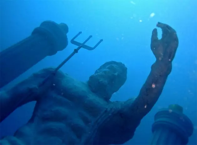 A Side Underwater Museum