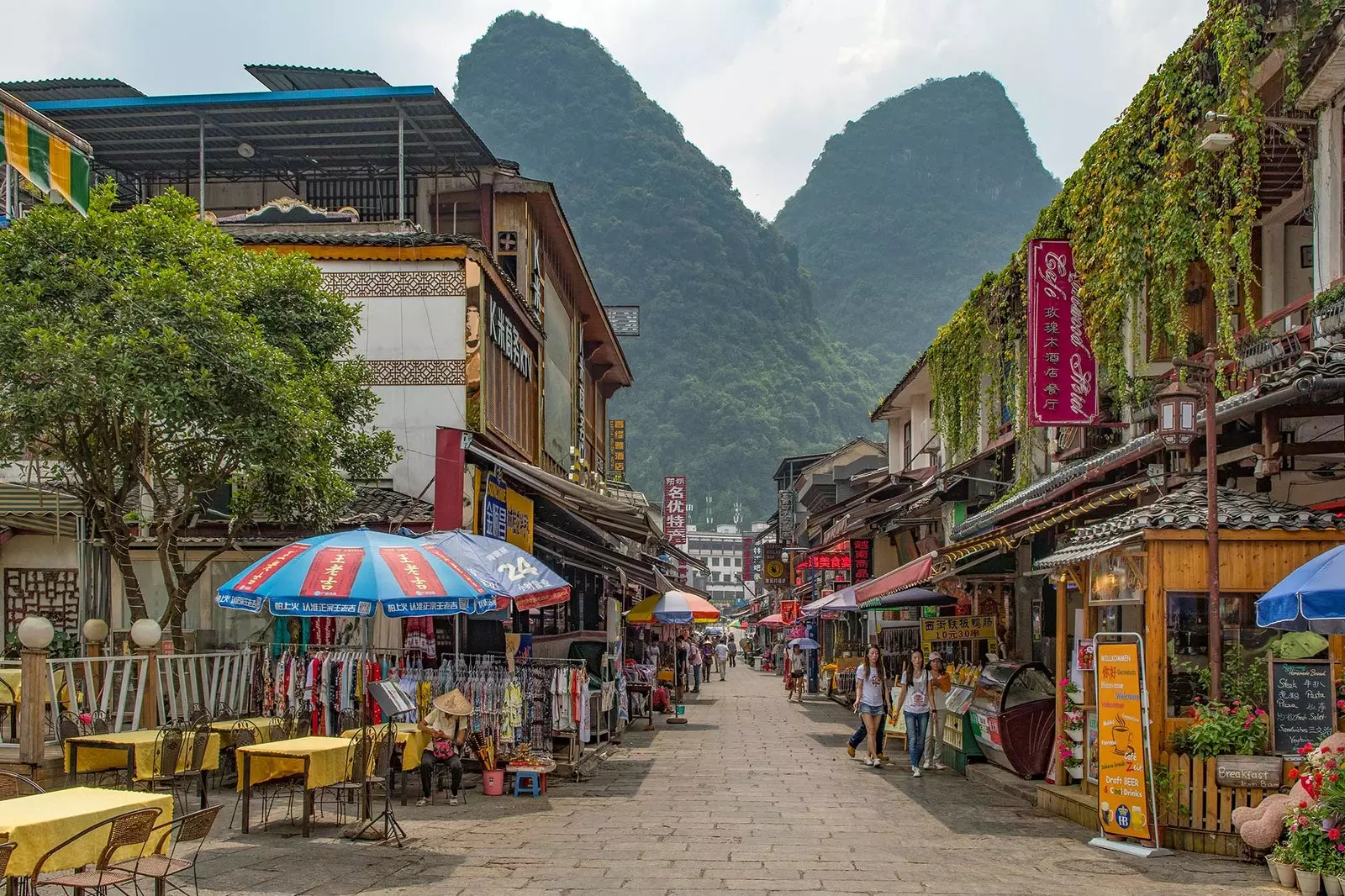 Rua Oeste em Yangshuo