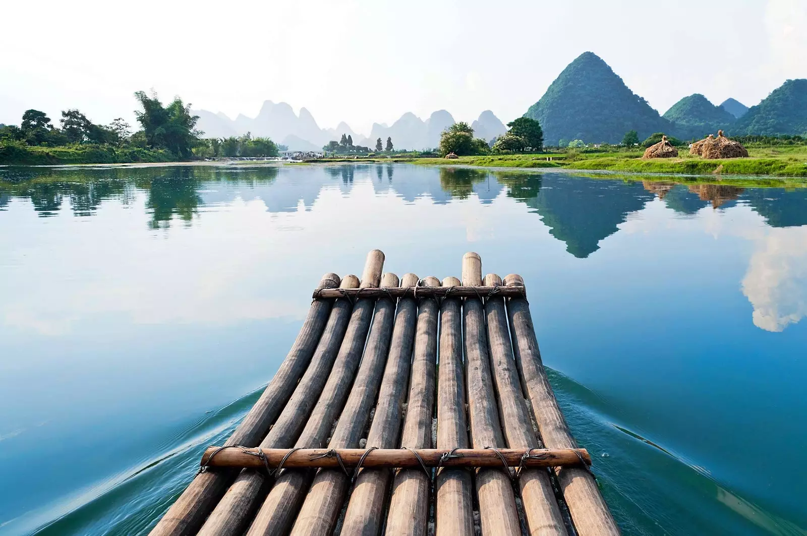 Trap bambu në lumin Li Yangshuo