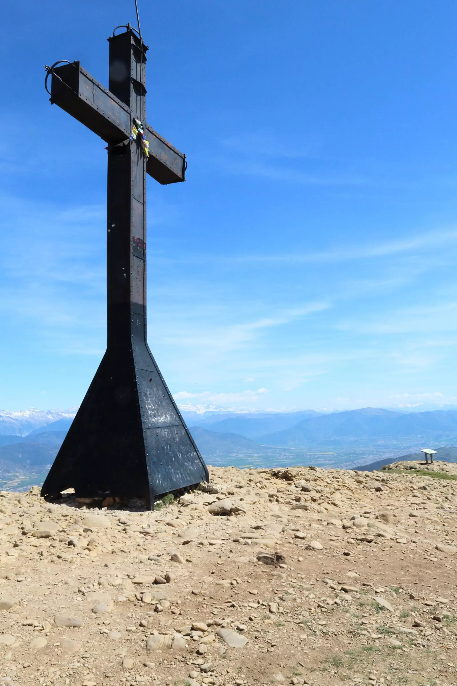 La creu de la Penya Oroel.