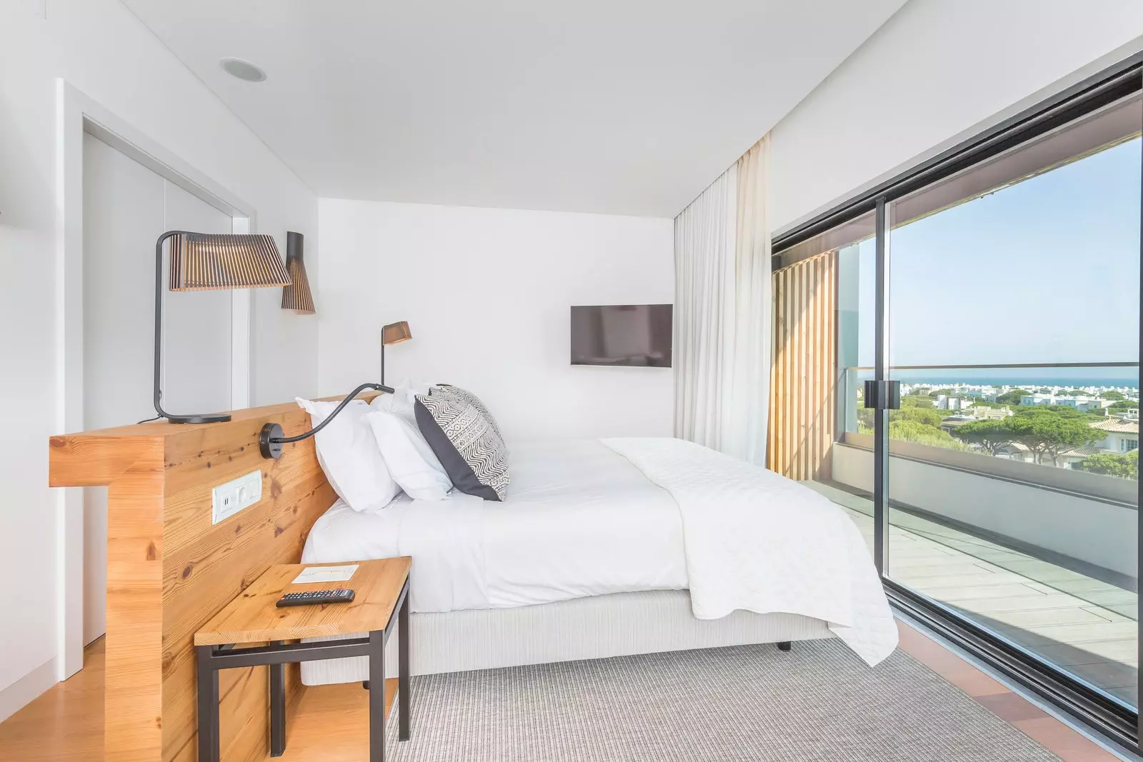 Chambre supérieure avec vue sur la mer au Praia Verde Boutique Hotel.