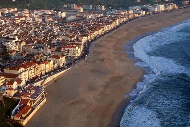 La quilomtrica platja de Nazar