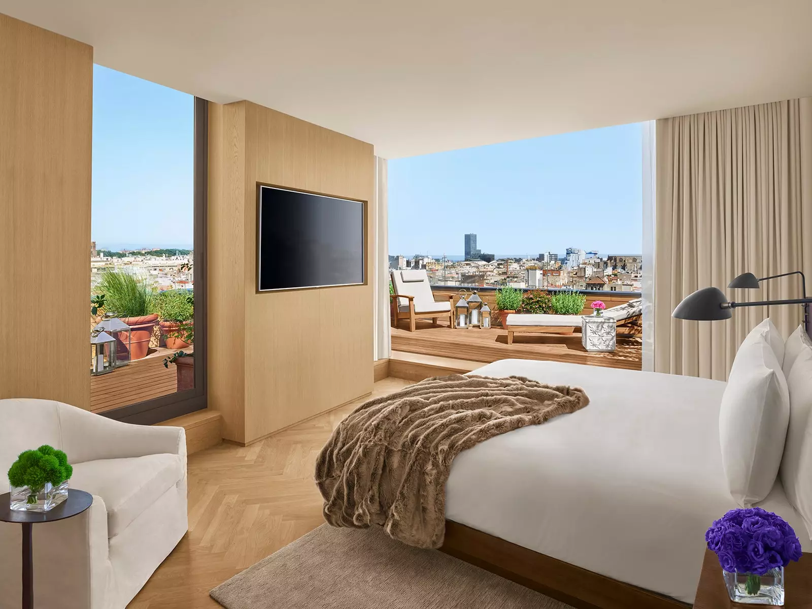 Suite Penthouse Barcelona dengan pemandangan panoramik El Born.