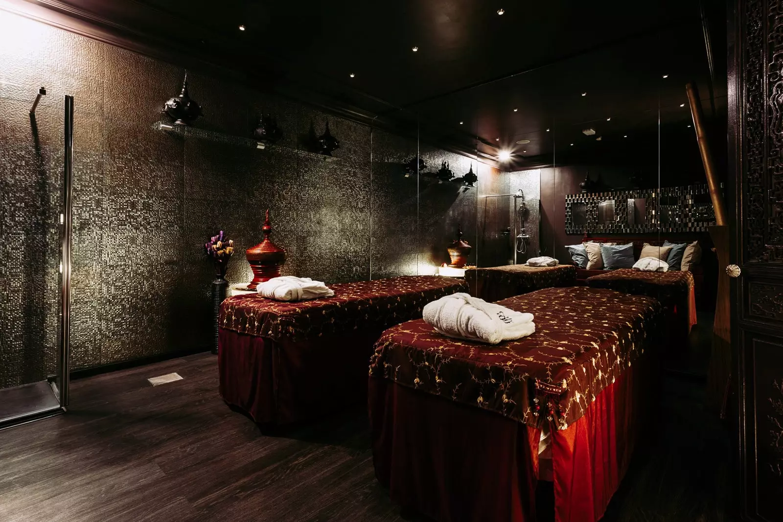 Chambre thaïlandaise par Only You