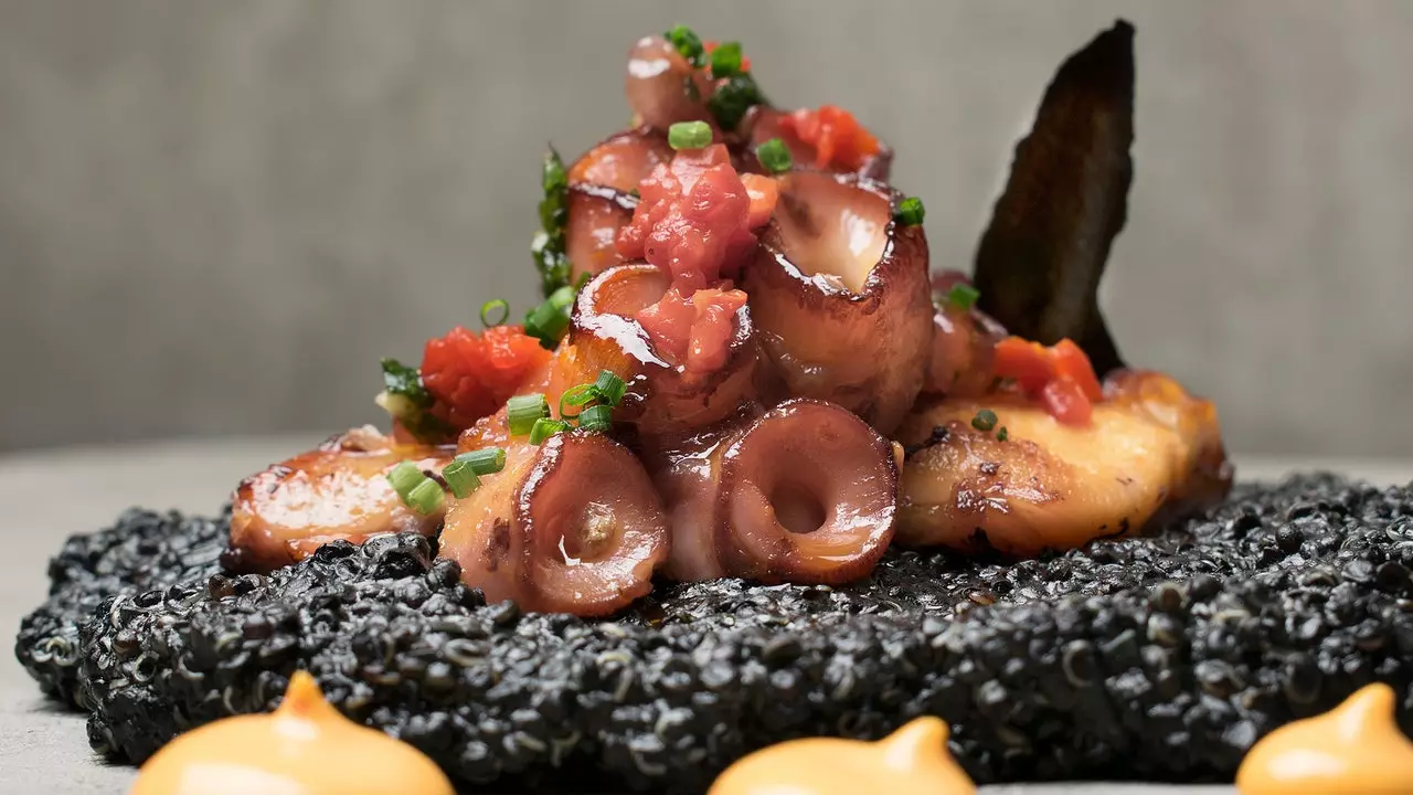 Koken met Álex Vargas, van Quispe: zo wordt de octopus quinotto gemaakt