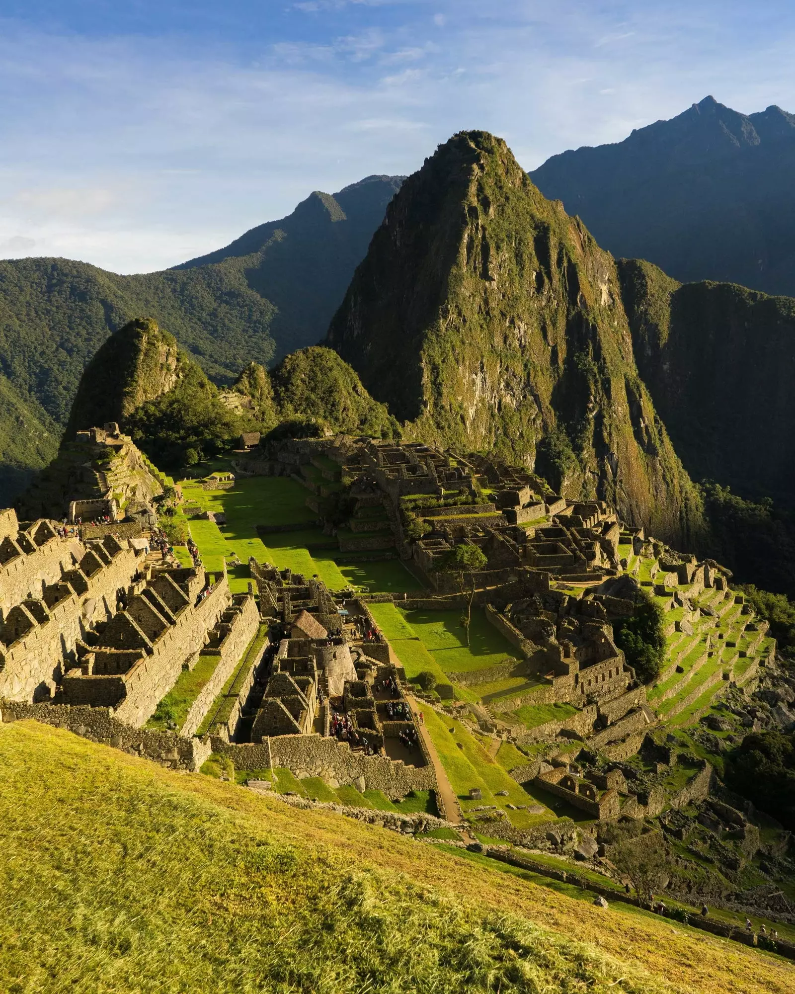 Machu Picchu သည် ကမ္ဘာ့အံ့ဖွယ်တစ်ခုဖြစ်သည်။