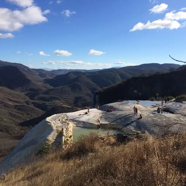 Сварете ја водата