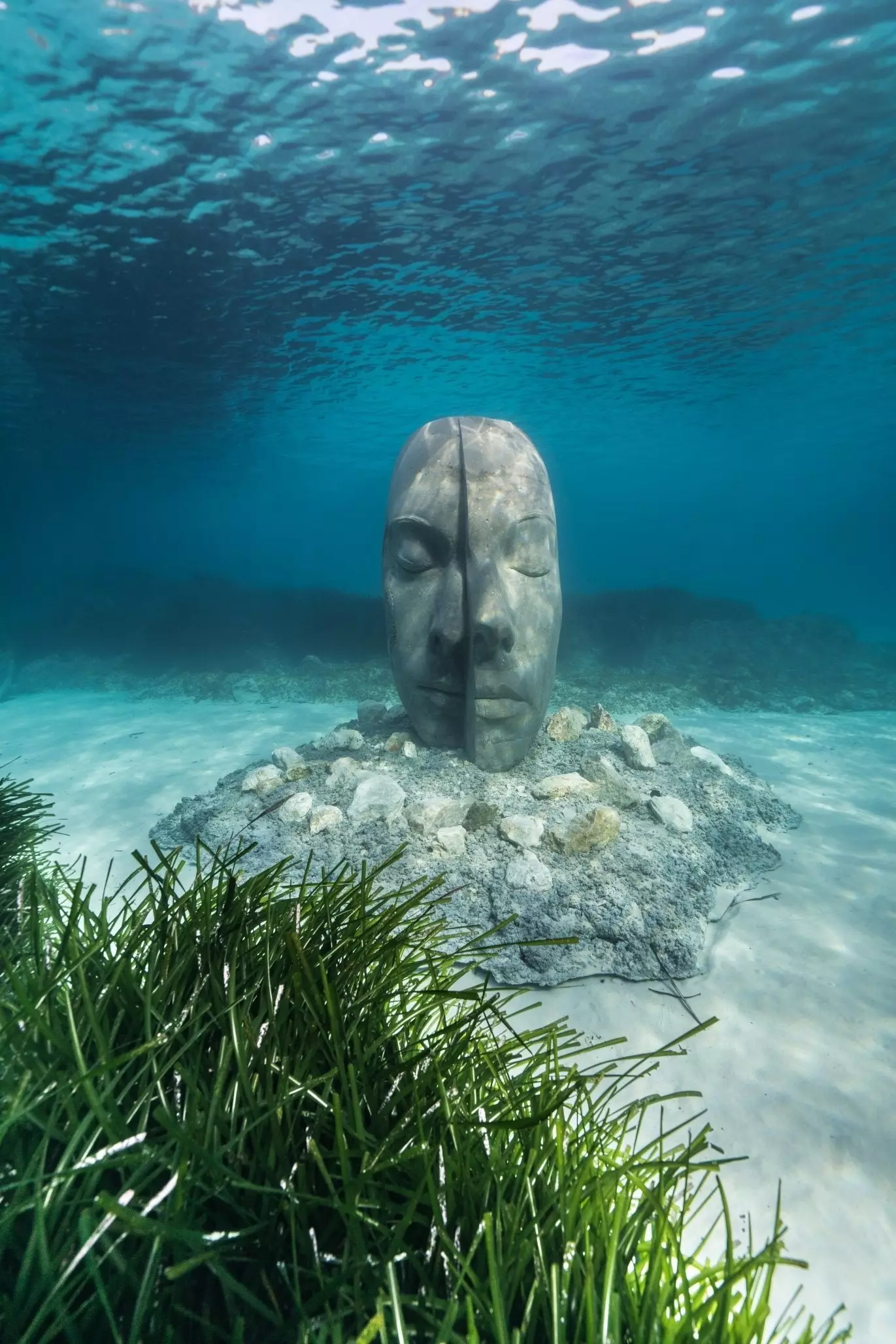 The mask as a symbol of Cannes