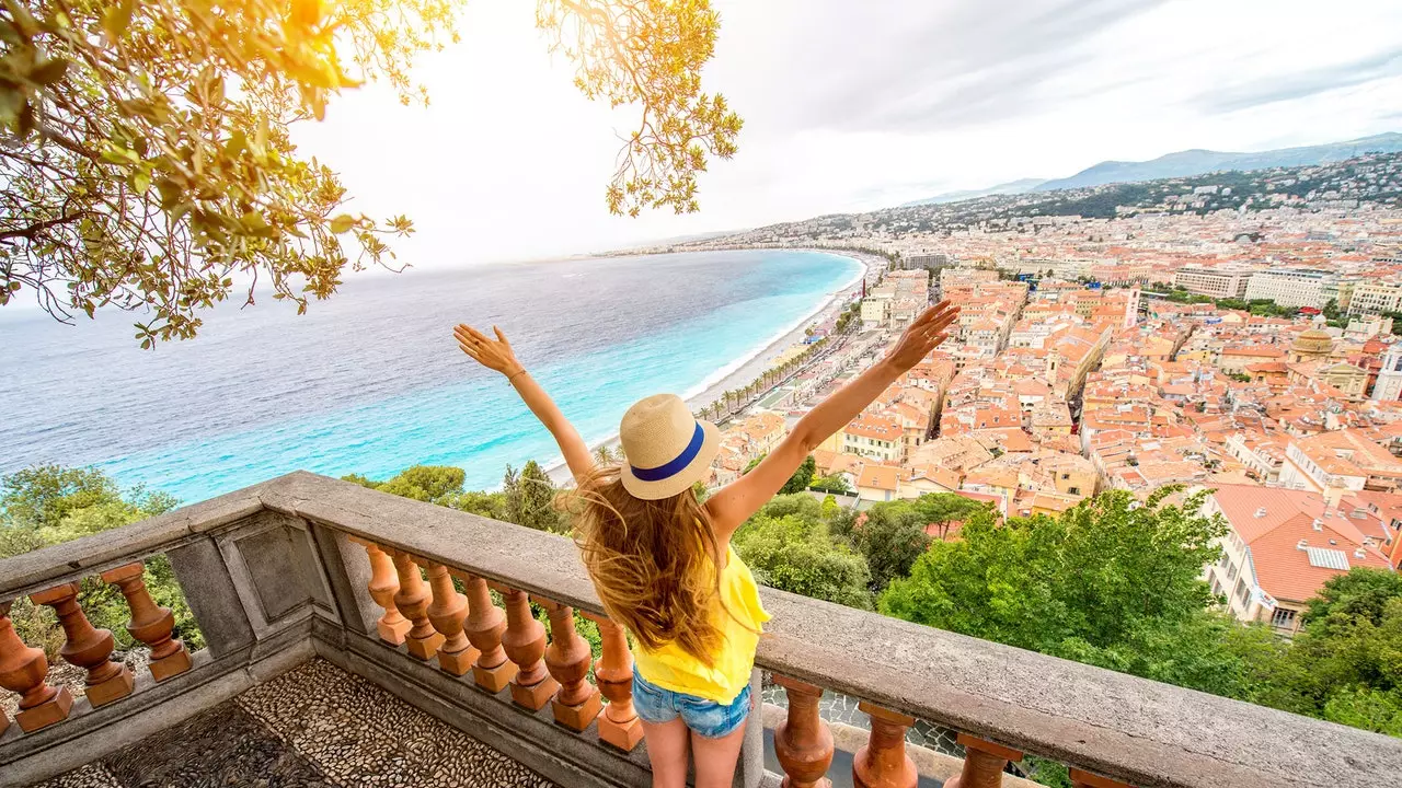 In macchina lungo la Costa Azzurra, un viaggio lungo la Strada di Napoleone