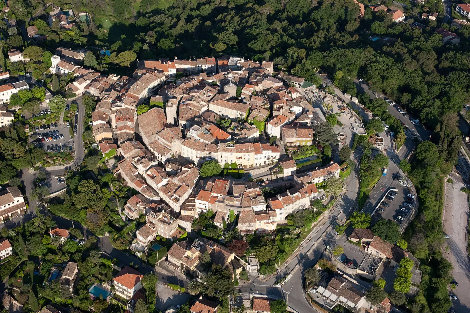 En voiture le long de la Côte d'Azur un voyage le long de la Route Napoléon