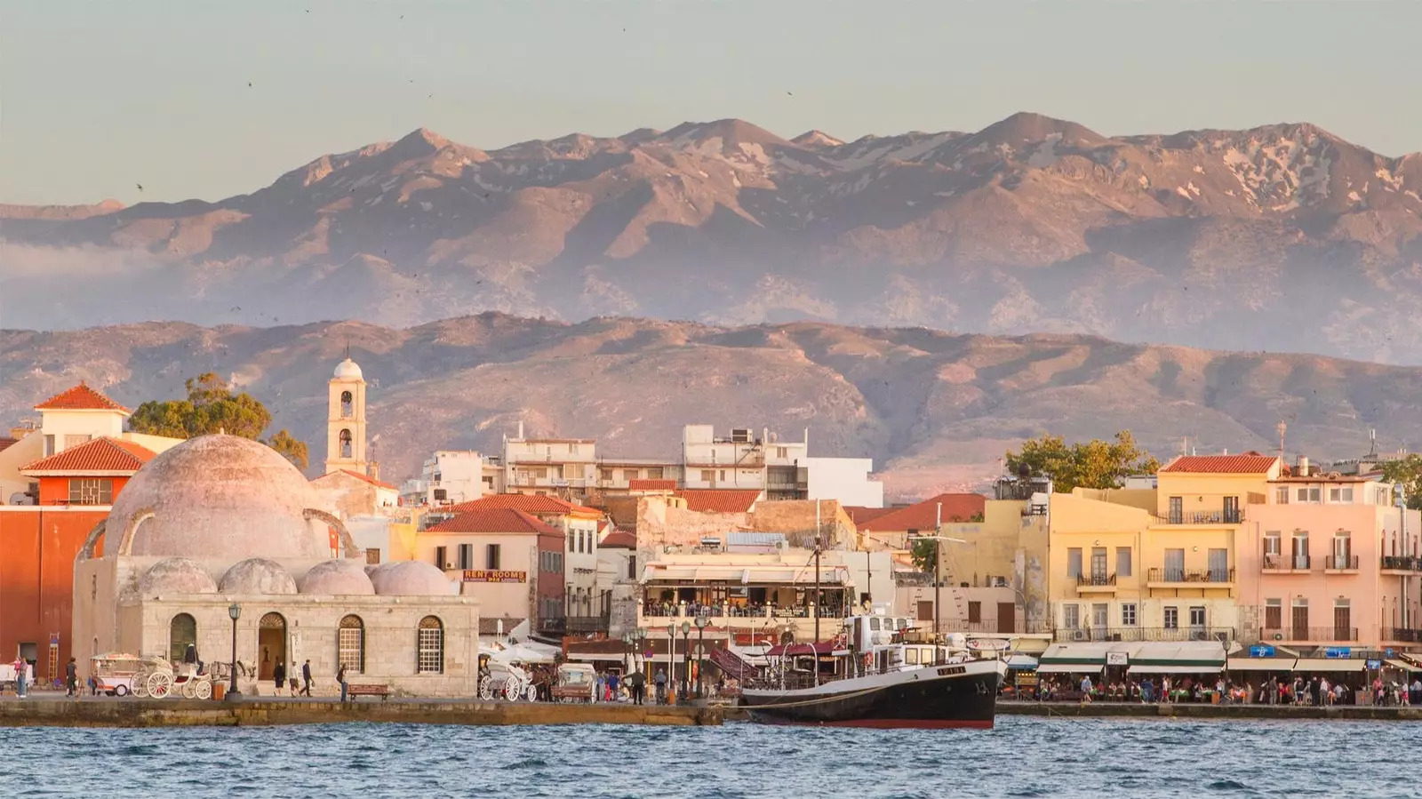 Chania port