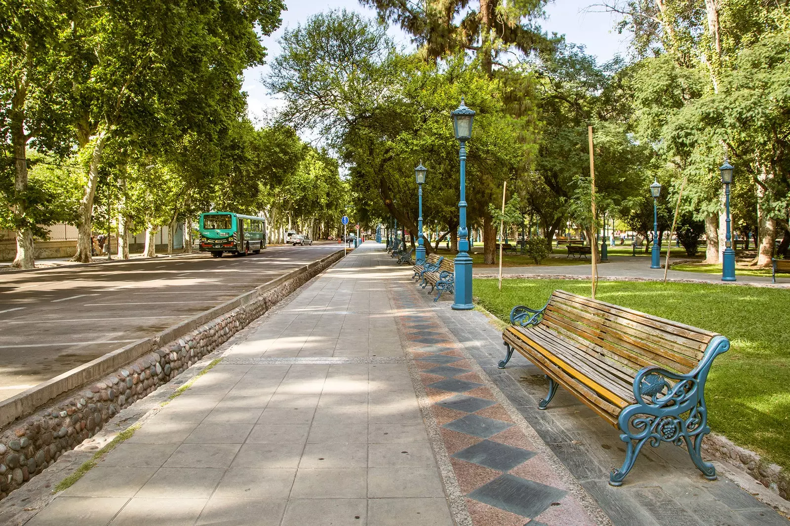 Gatvė Mendozoje, Argentinoje