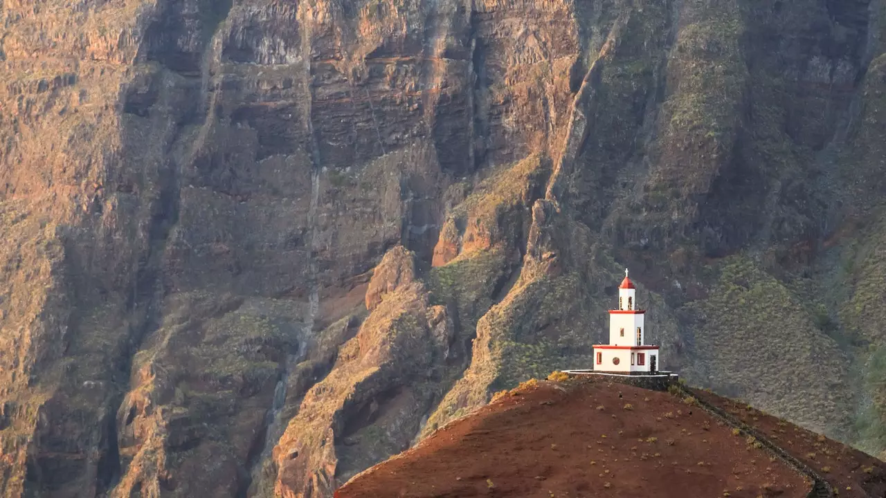 El Hierro en de Cíes-eilanden, de Spaanse bestemmingen die je in 2022 moet bezoeken, volgens The New York Times