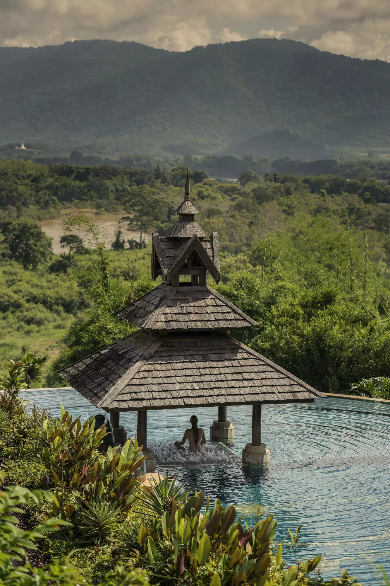 Uendelig basseng på Anantara Golden Triangle Elephant Camp and Resort.