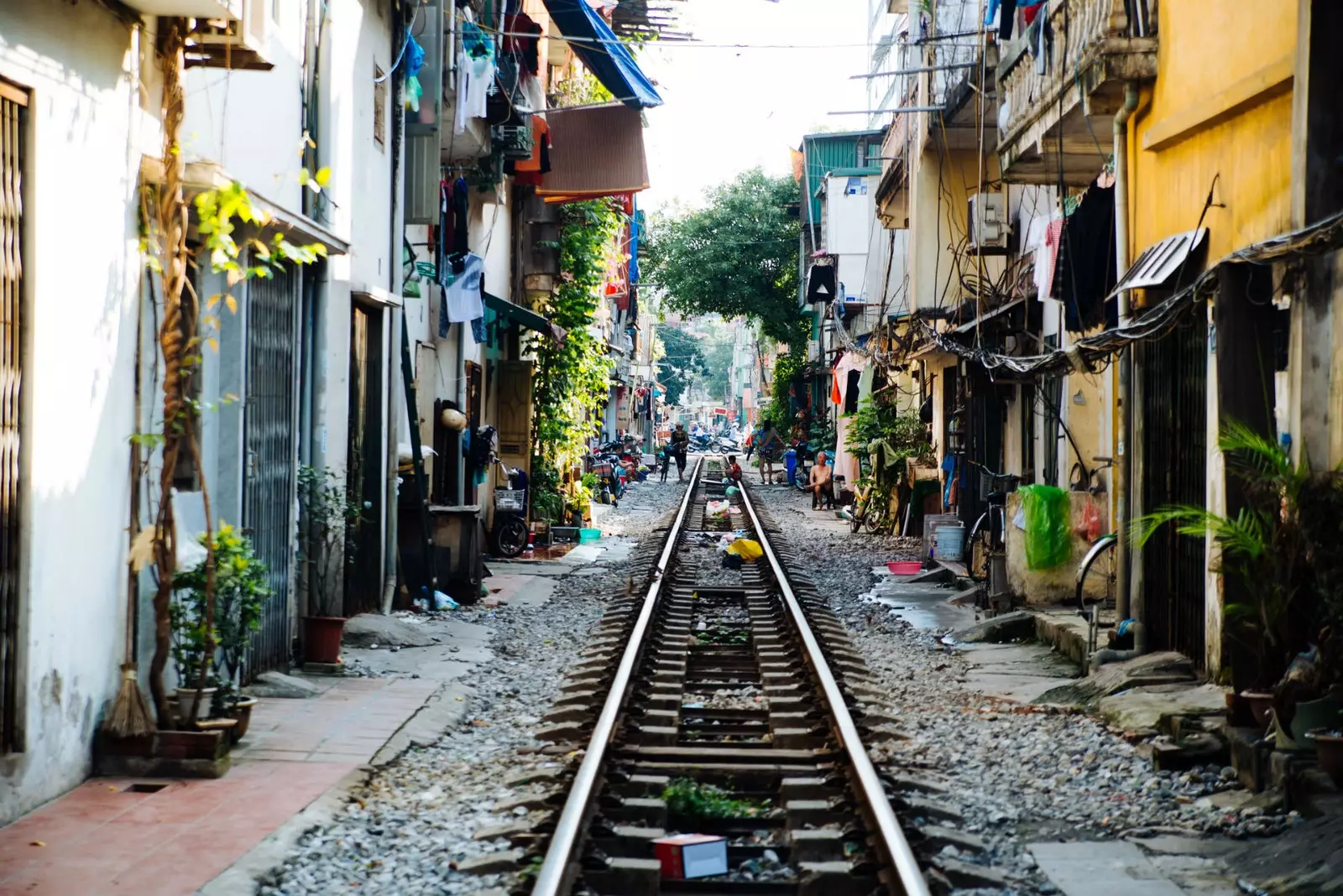 Železniška ulica v Hanoju zapre svoje kavarne.