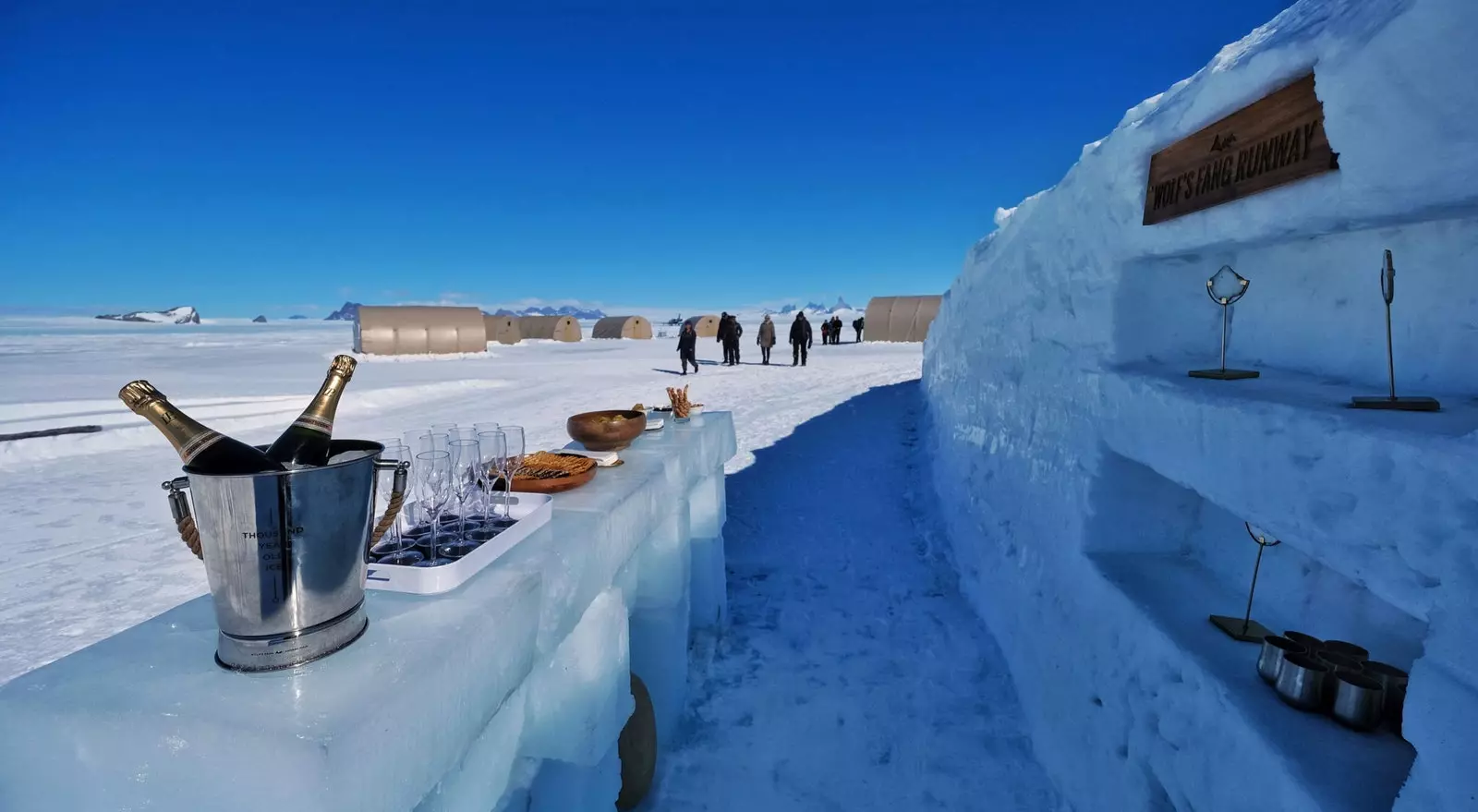 Glamping white desert