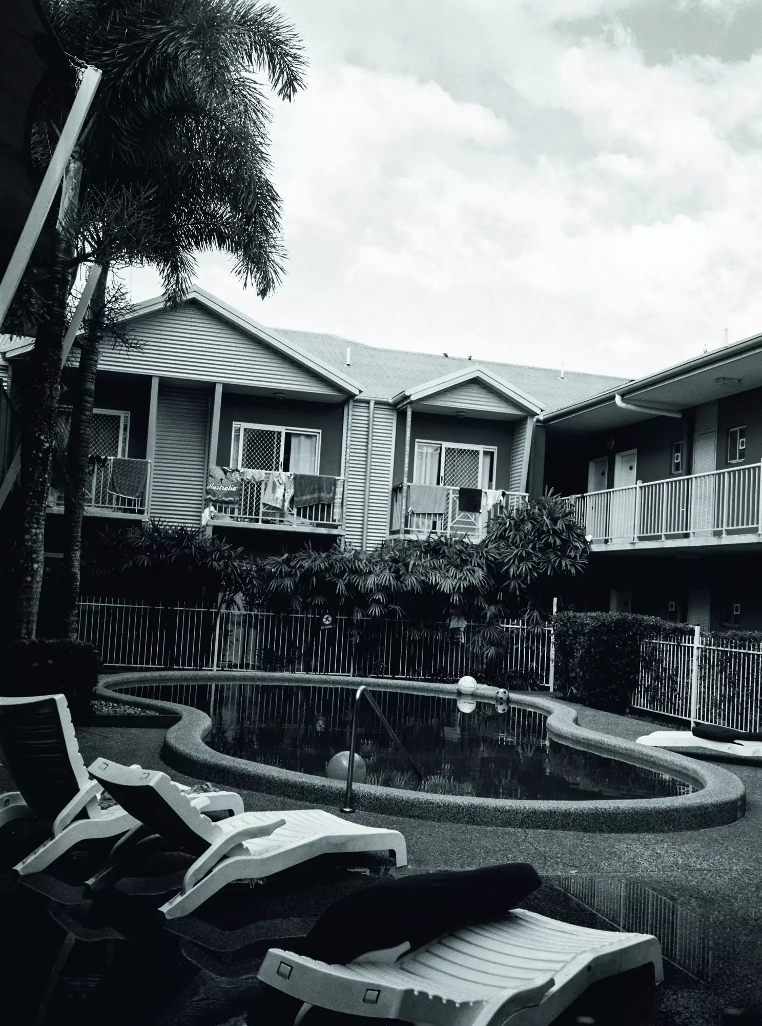 Piscina do Motel Bounce Cairns