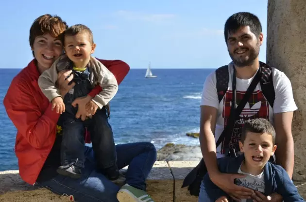 Bebekler ve küçük çocuklarla seyahat etmek için faydalı rehber