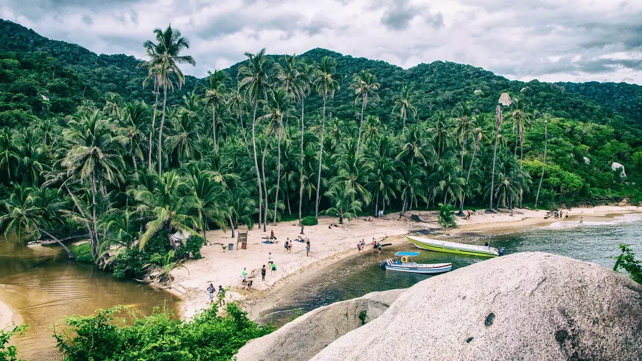 Gå vilse och distanspendla i Tayrona