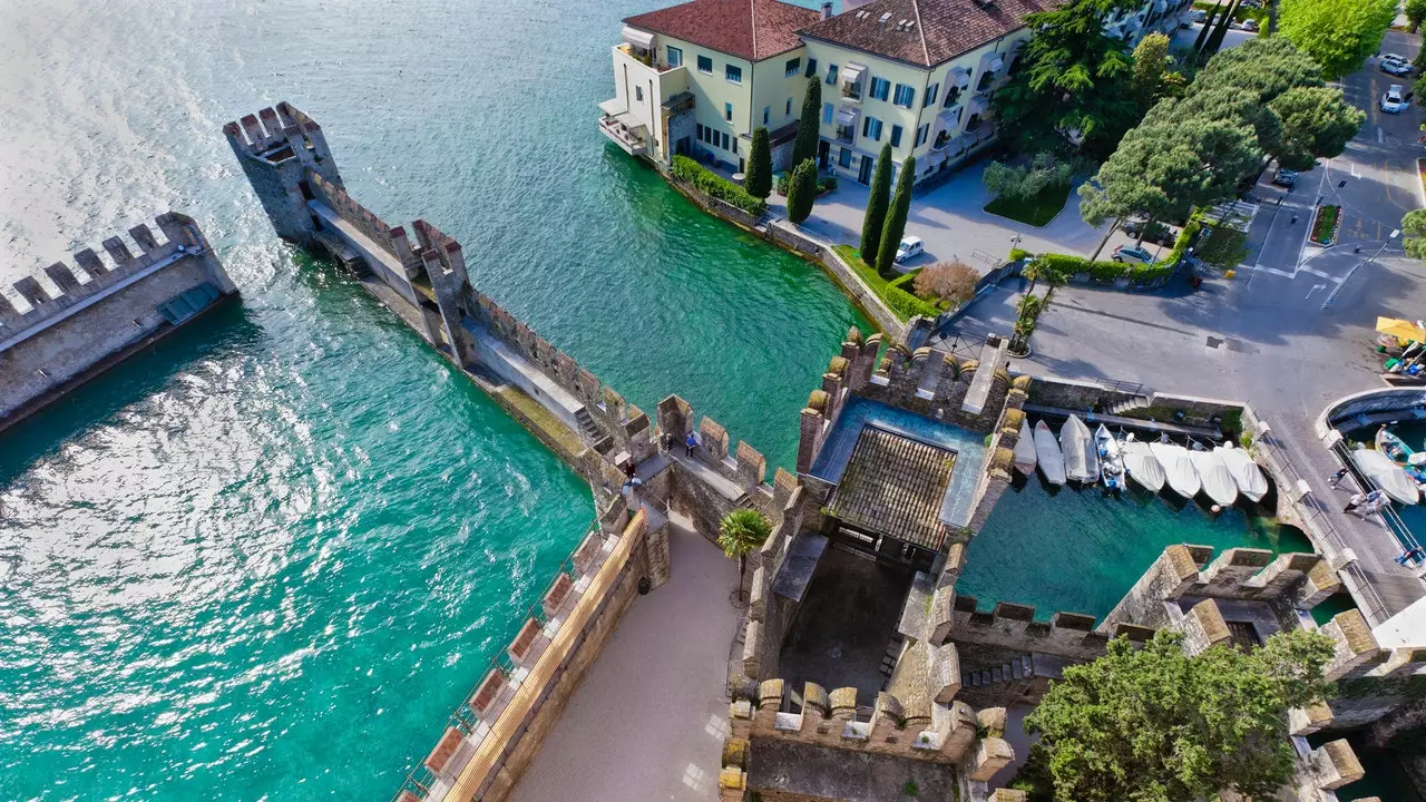 Sirmione, déi charmant Stad um Lago di Garda