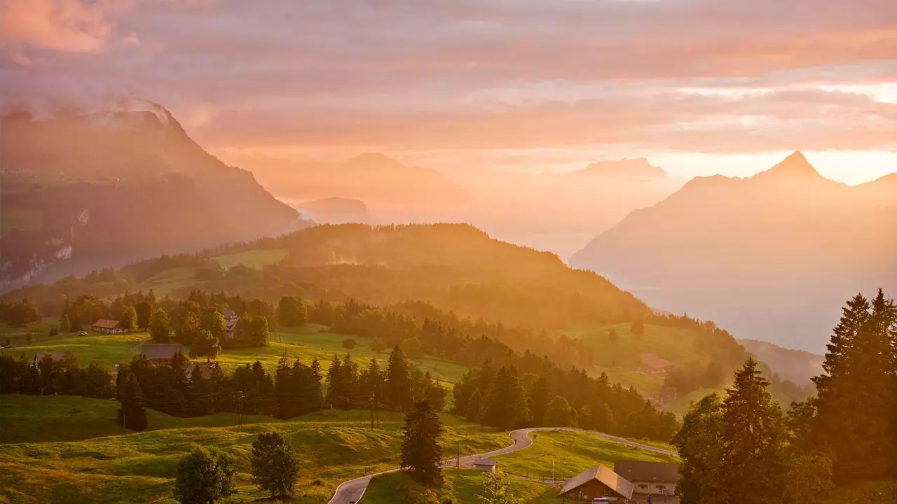 Il-Grand Tour tal-Isvizzera, il-vjaġġ li għandu kollox