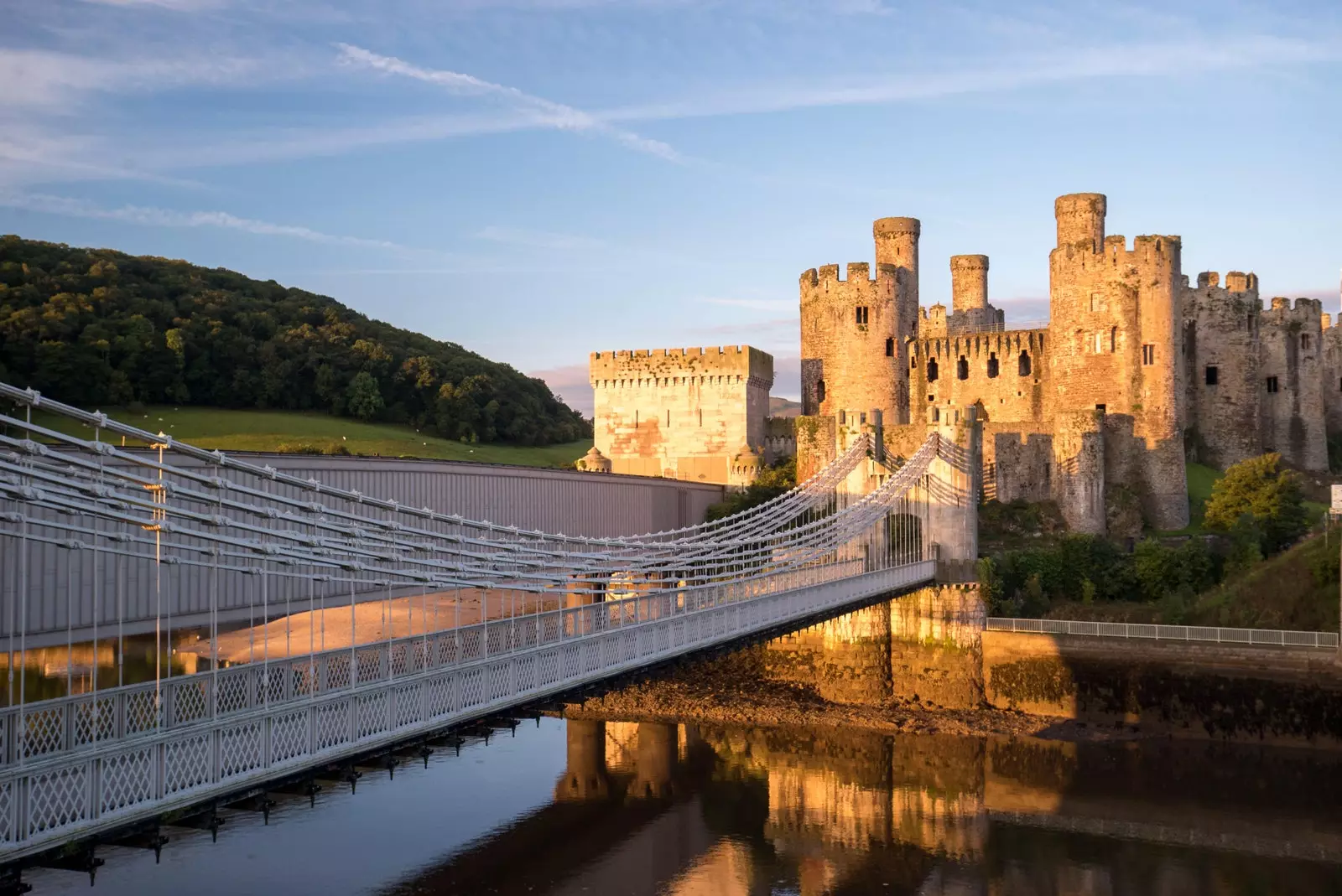 Conwy-kastali á North Wales Way