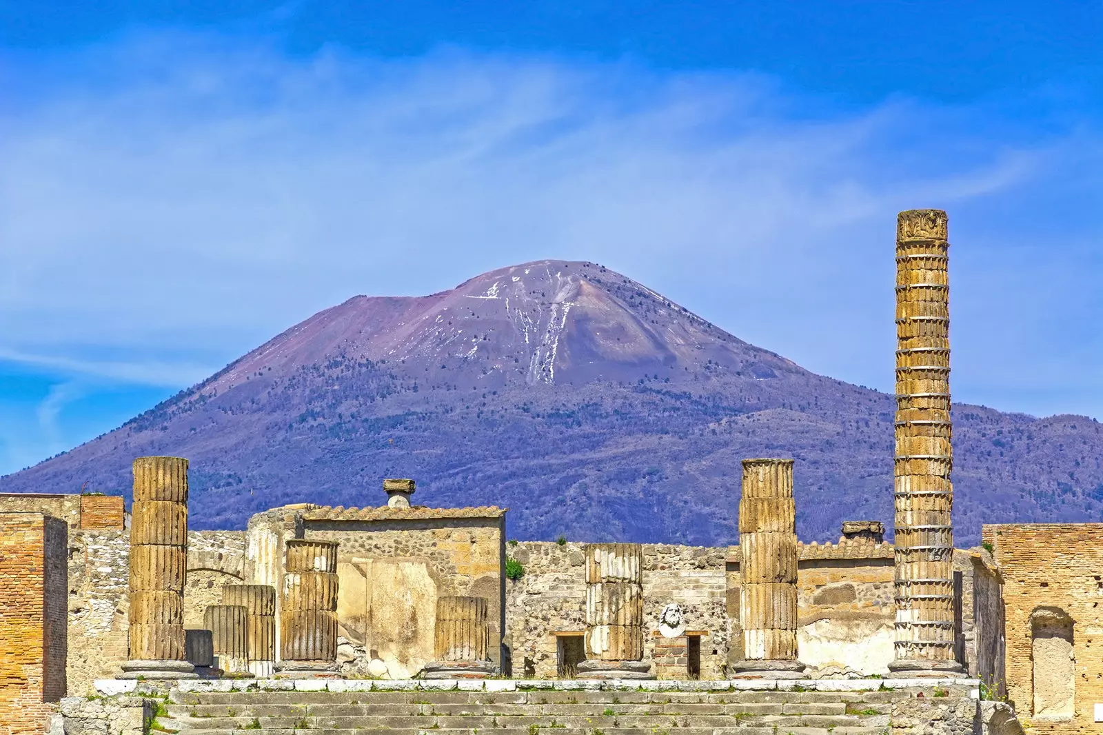 Päivä Pompejissa ja Herculaneumissa opas liikkua kaivausten välillä