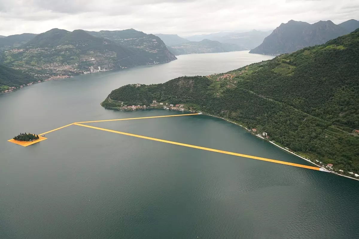 Iseo on Itaalia järv, kus saab vee peal kõndida