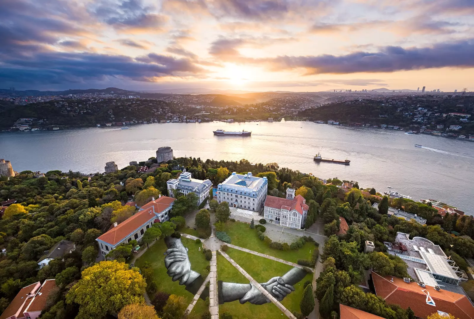 Além dos Muros Istambul