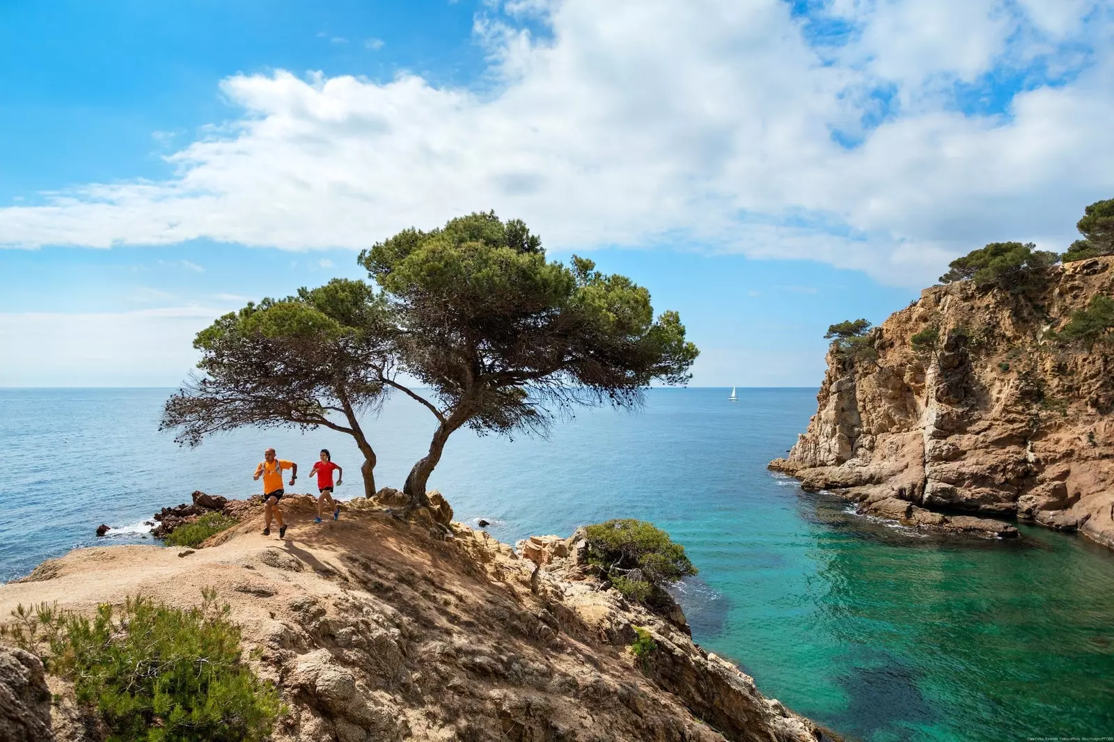 5. Volg de Cami de Ronda