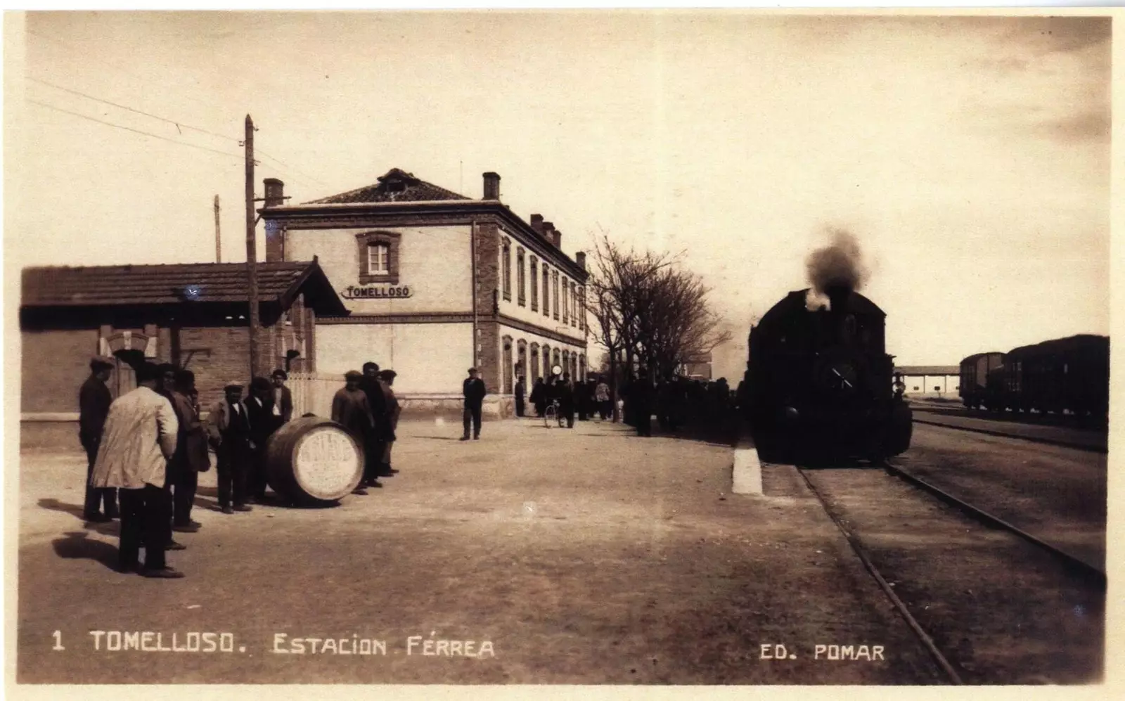 Η περίεργη ιστορία των γυναικών του Tomelloso, πρωτοπόροι στο να φορούν μακριά παντελόνια στην Ισπανία