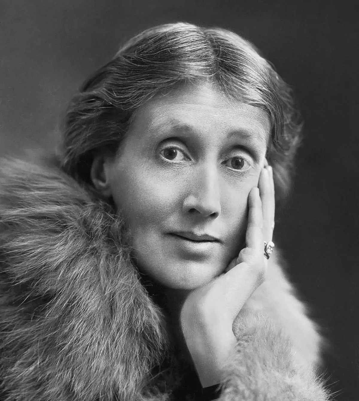 Virginia Woolf pictured in 1927