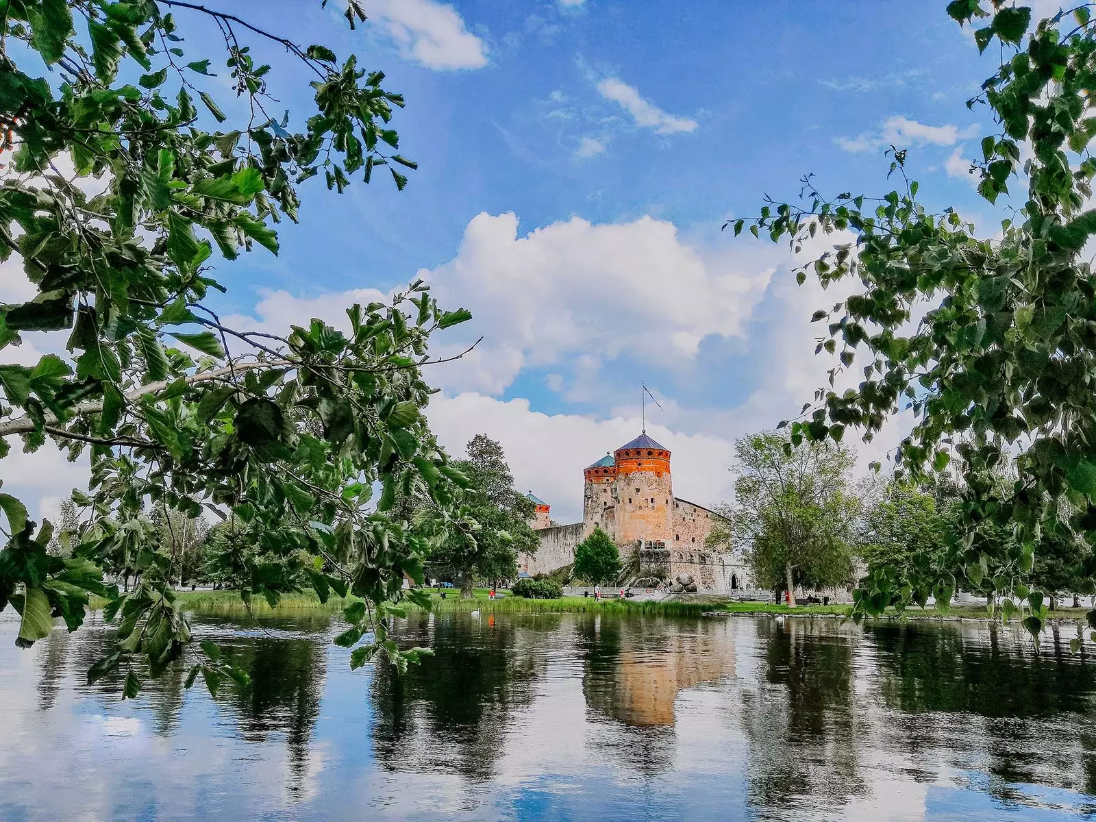 Castelul Olavinlinna din Savonlinna, Finlanda.