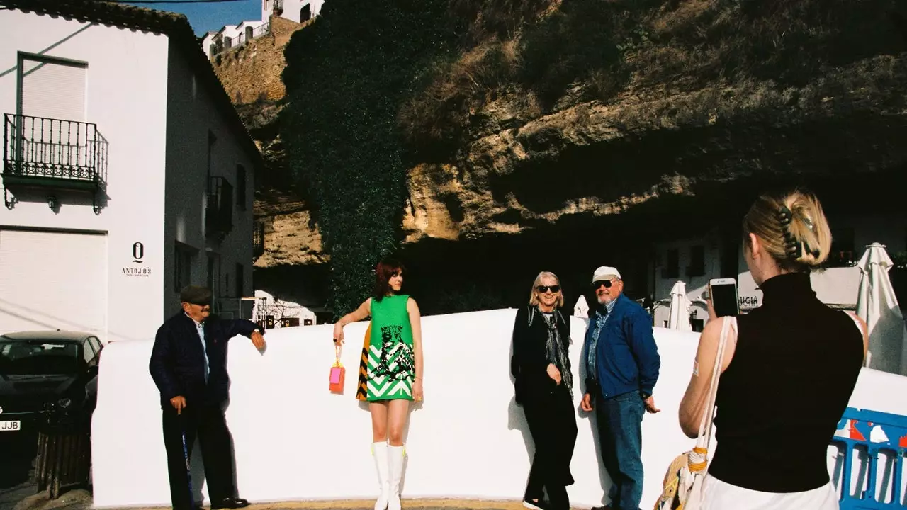 Setenil de las Bodegas, die Stadt in Cádiz, die Schauplatz eines viral gewordenen Dior-Editorials war