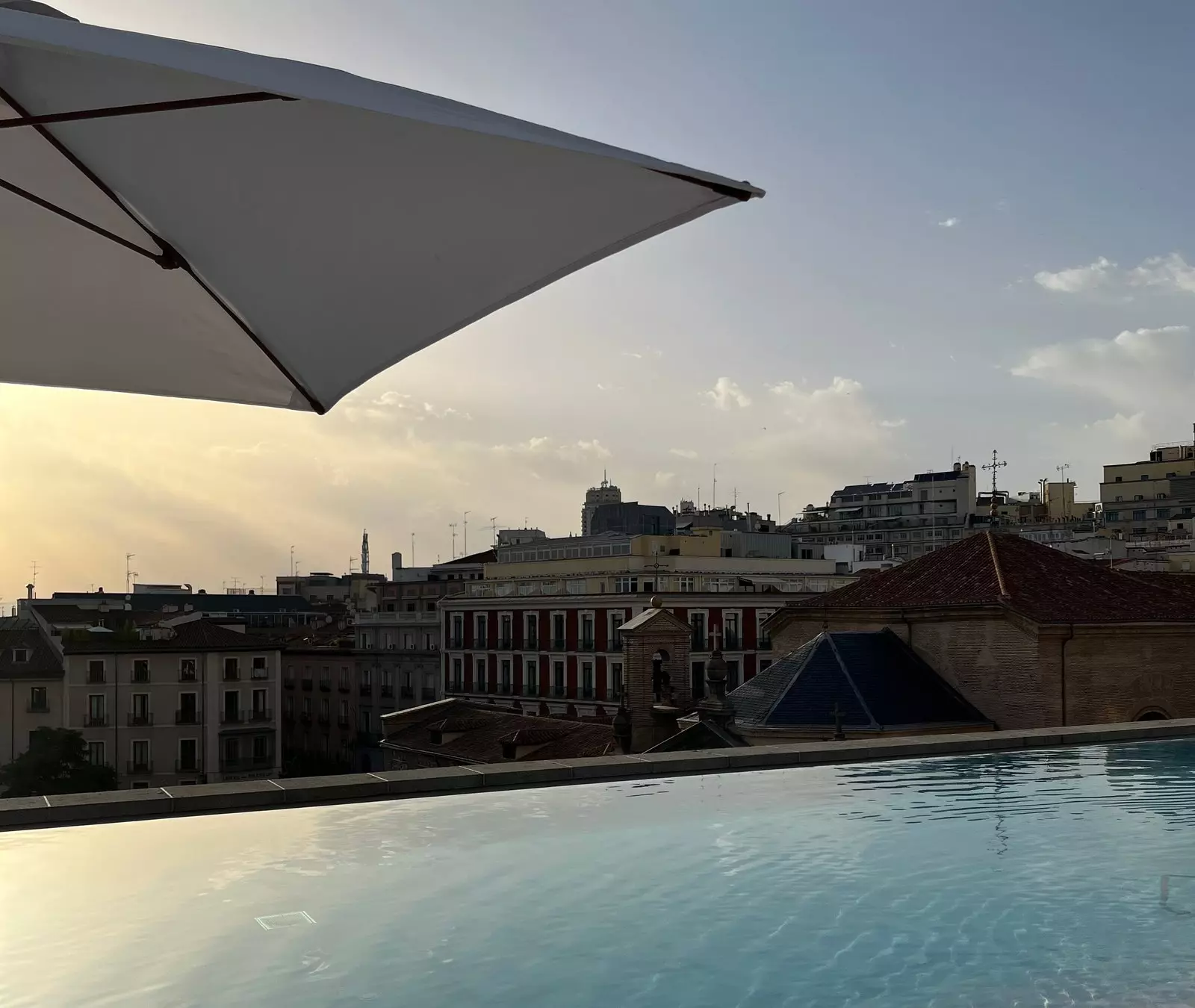 Infinity pool at The Madrid EDITION