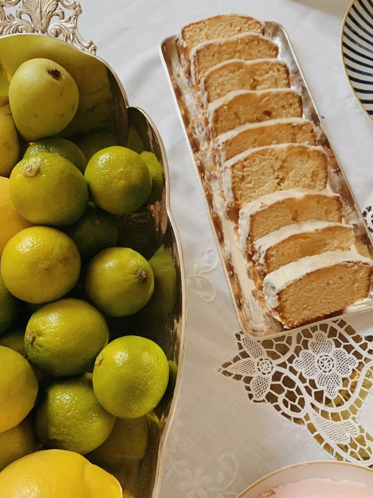 Domača poslastica limonina torta