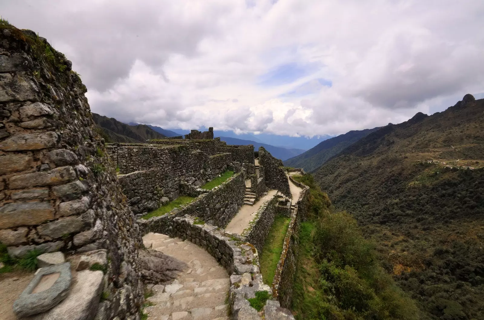 Machu Picchu melalui Inca Trail satu pengalaman yang unik