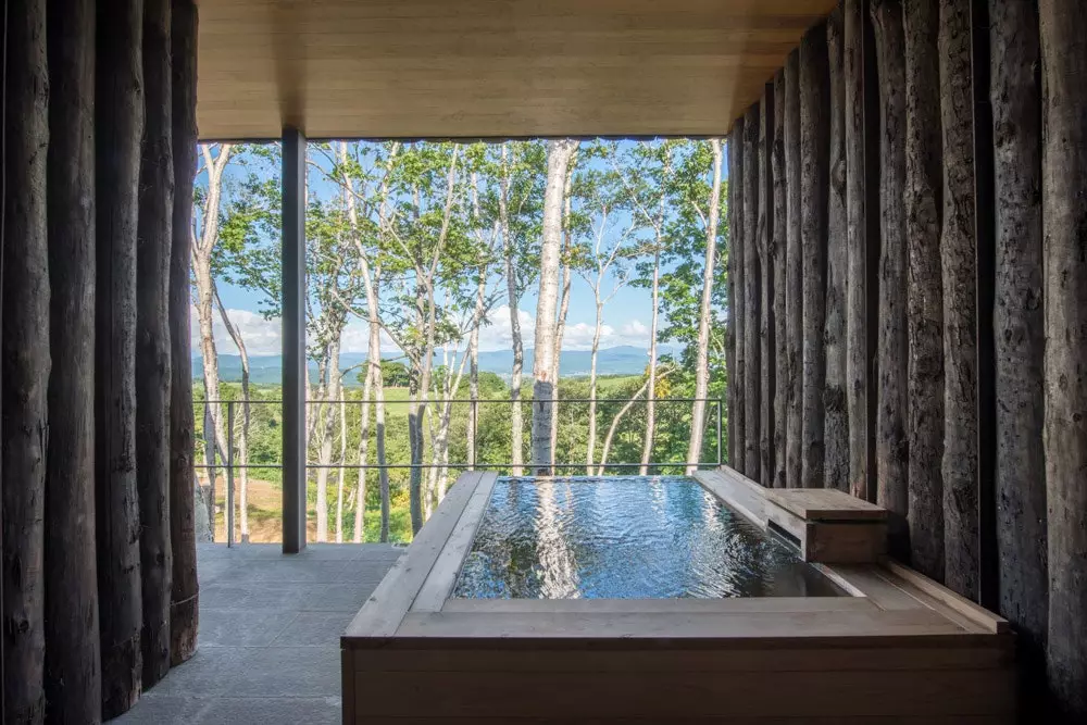 Hot spring bath in the Washitsu village of the Zaborin ryokan.