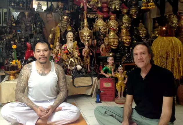 Joe Cummings agus Ajahn Neng