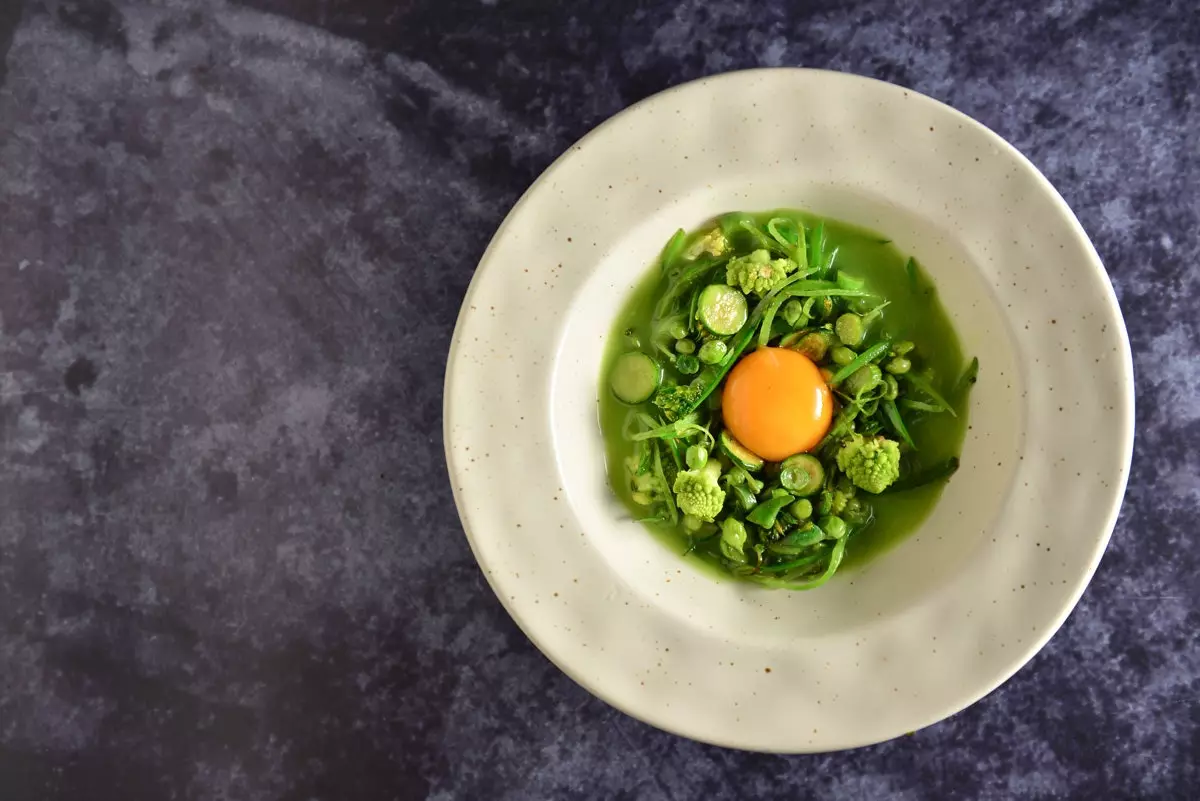 Panache de légumes et jaune d'oeuf