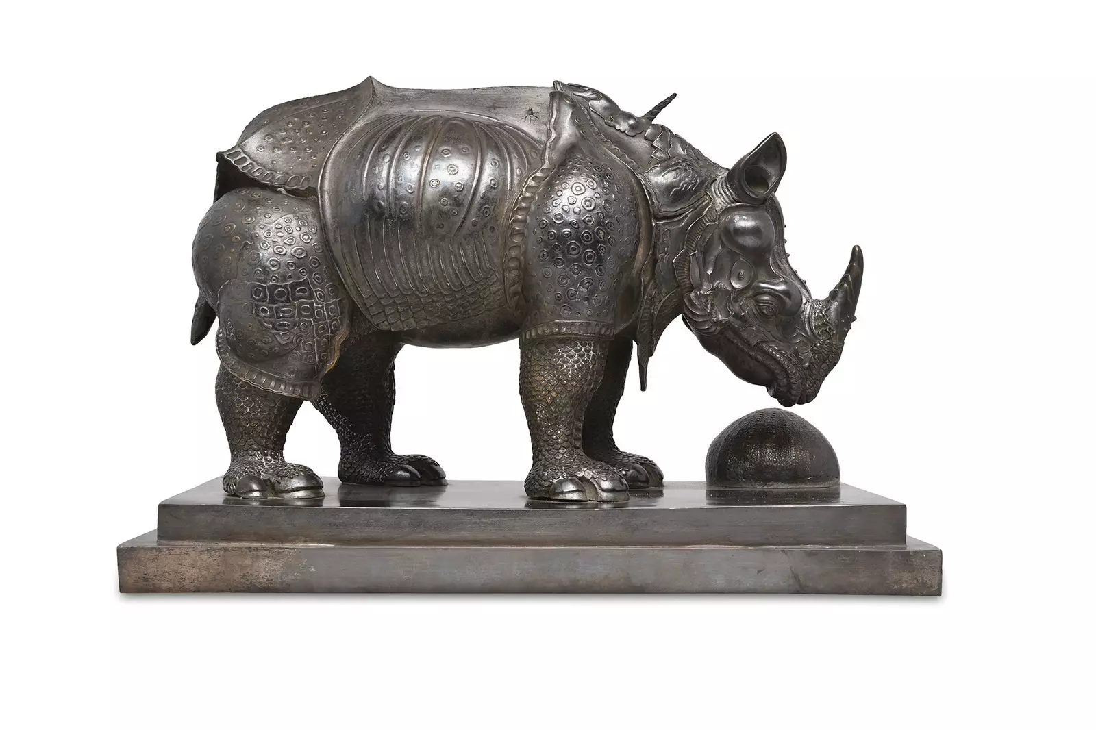 Rhinocros habill en dentelle vum Salvador Dalí