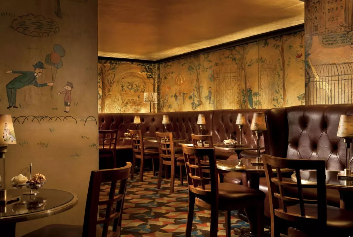 Carlyles. Bemelmans Bar Gecə ArtDeco