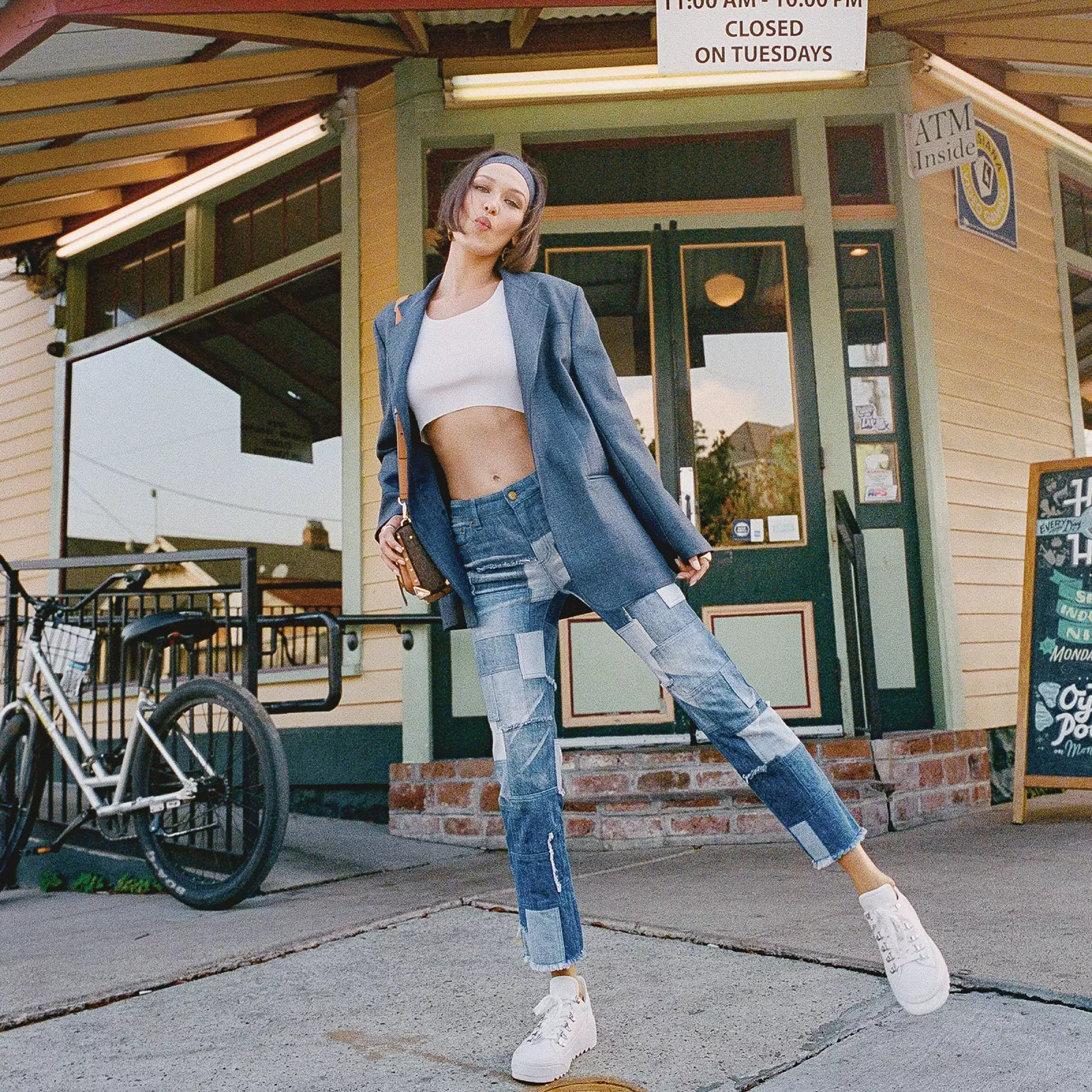 Michael Kors lærer Bella Hadid rytmen i New Orleans