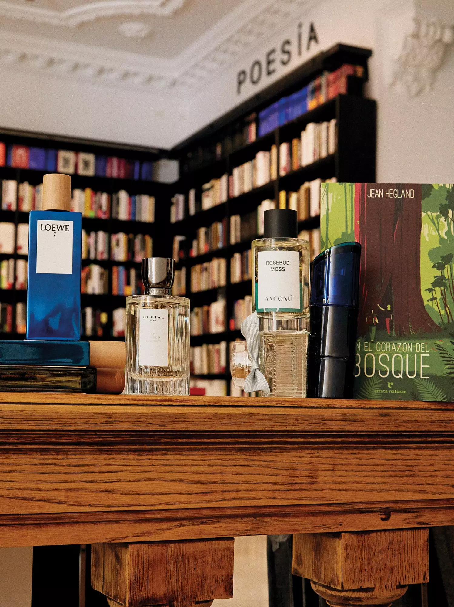 Boeken en parfums boekhandel La Mistral Madrid