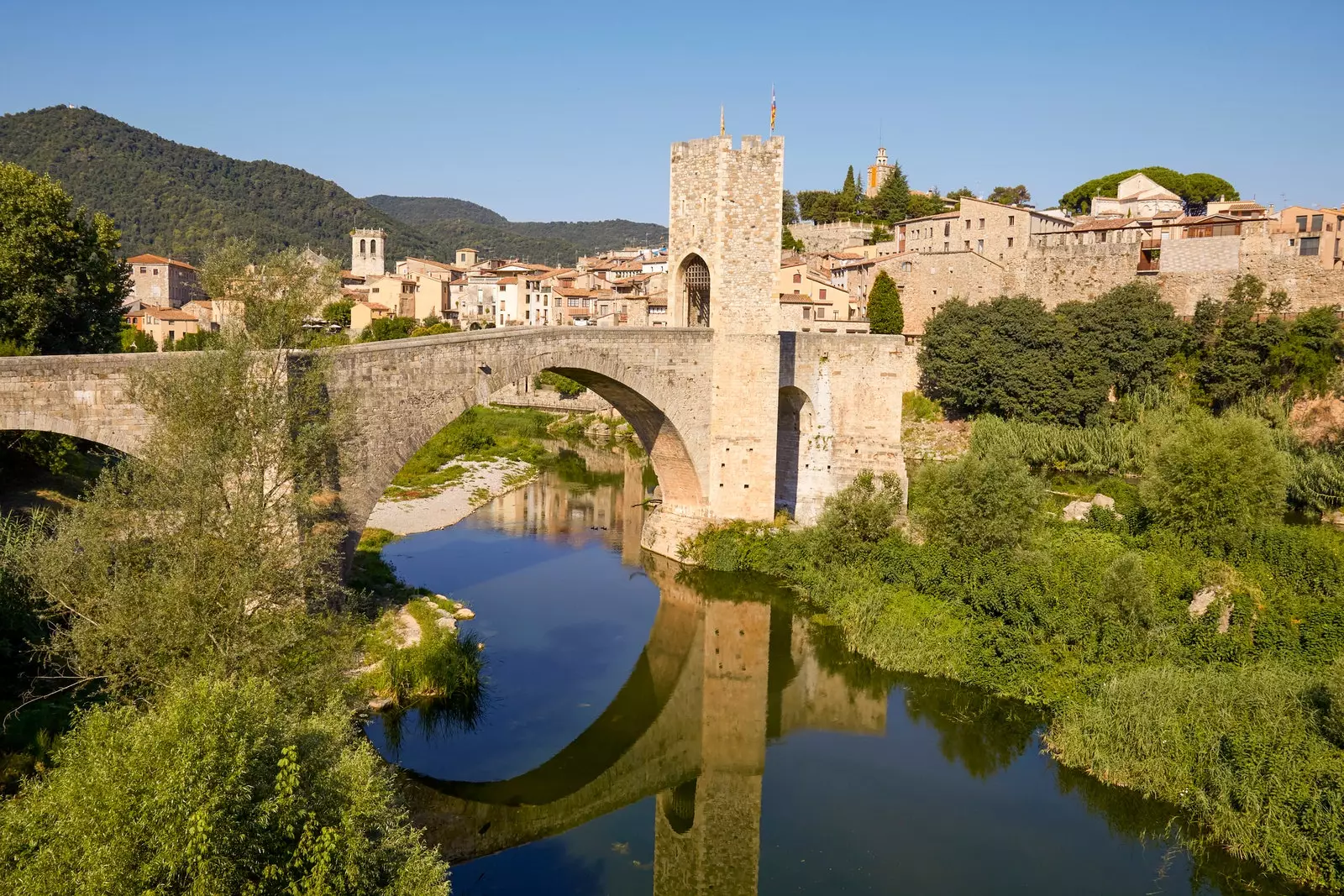 Besalu